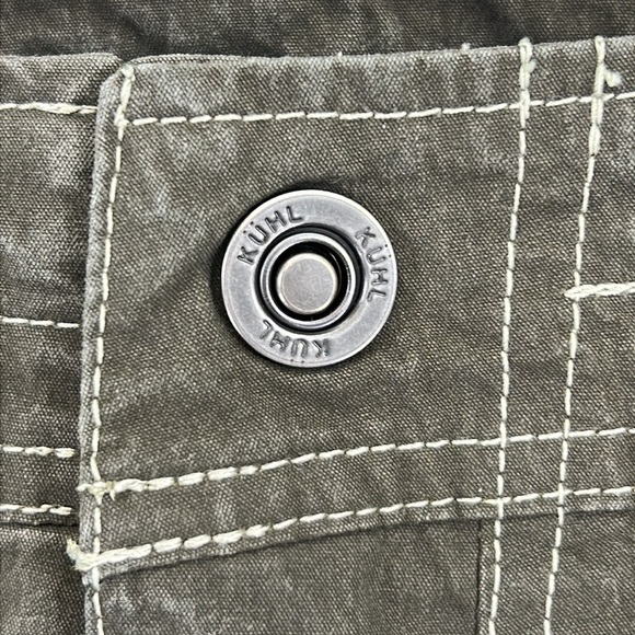 Kuhl Men’s Size 40 Ambush Cargo Shorts Patina Dye Army Green Outdoor Hiking Rock - Picture 9 of 15